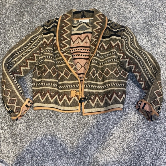 Casual Corner Jackets & Blazers - Vtg Aztec Sz Large Boho Crop Blazer Jacket Tan/ Brown by Casual Corner